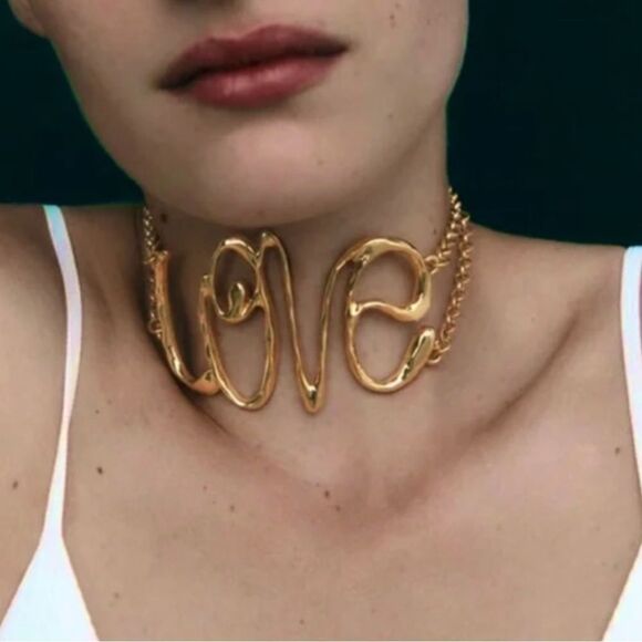 Zara Jewelry - Gold Love necklace A1175